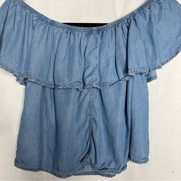 Haute Monde Denim Ruffled Blouse size small - Picture 4 of 4